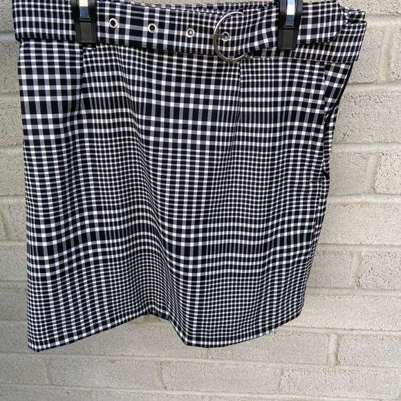 H&M Divided checkered mini skirt